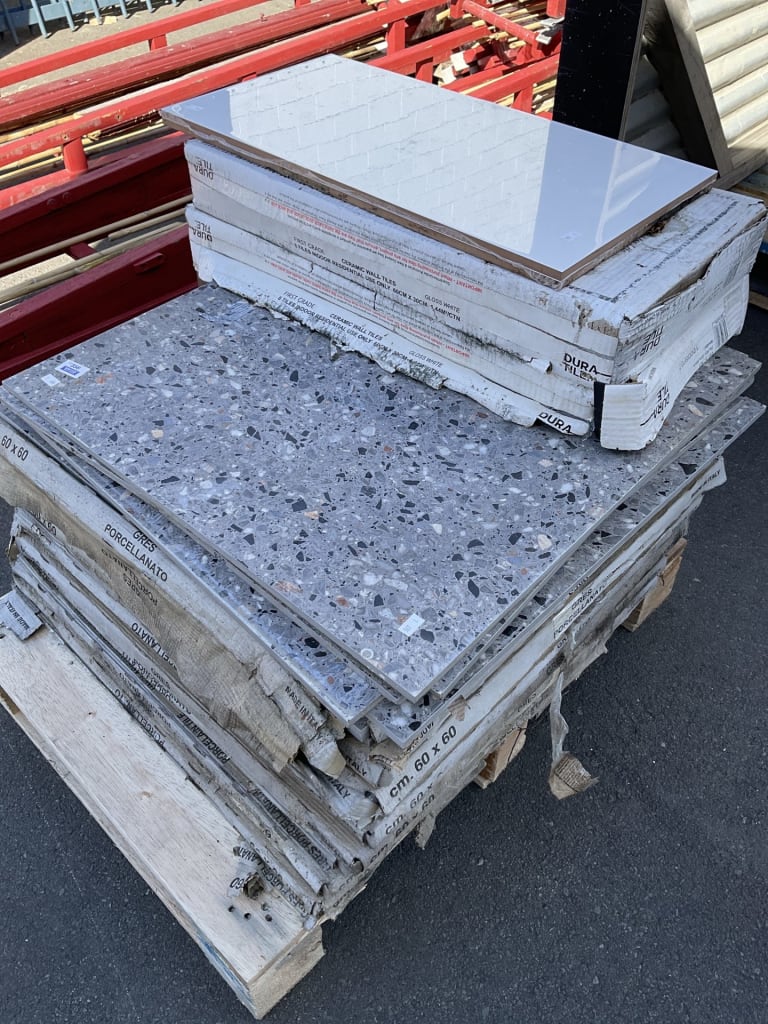32 - 600X600MM FLOOR TILES &amp; 16 - 300X600MM TILES — NZ auction result