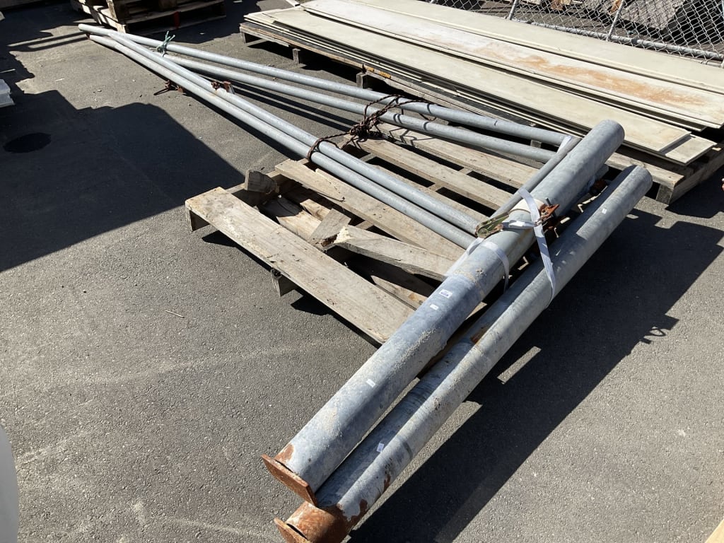 2 SWING ARM ROAD BARRIERS — NZ auction result