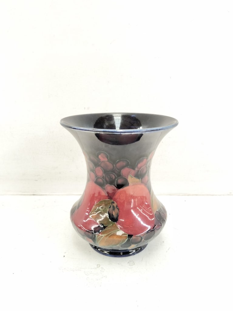 SIGNED SMALL MOORCROFT POMEGRANATE PATTERN VASE — NZ auction result