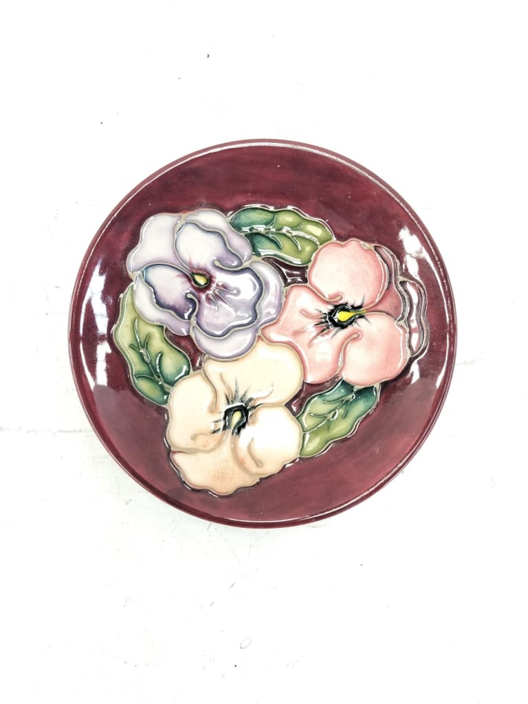 MOORCROFT PANSY PATTERN SMALL DISH — NZ auction result