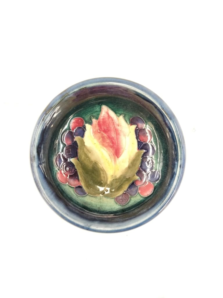 SIGNED MOORCROFT LEAF AND BERRY DESIGN SMALL BOWL — NZ auction result