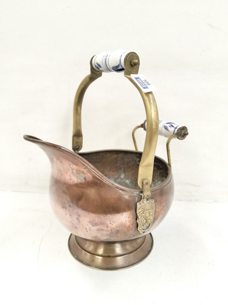 COPPER AND BRASS SCUTTLE — NZ auction result