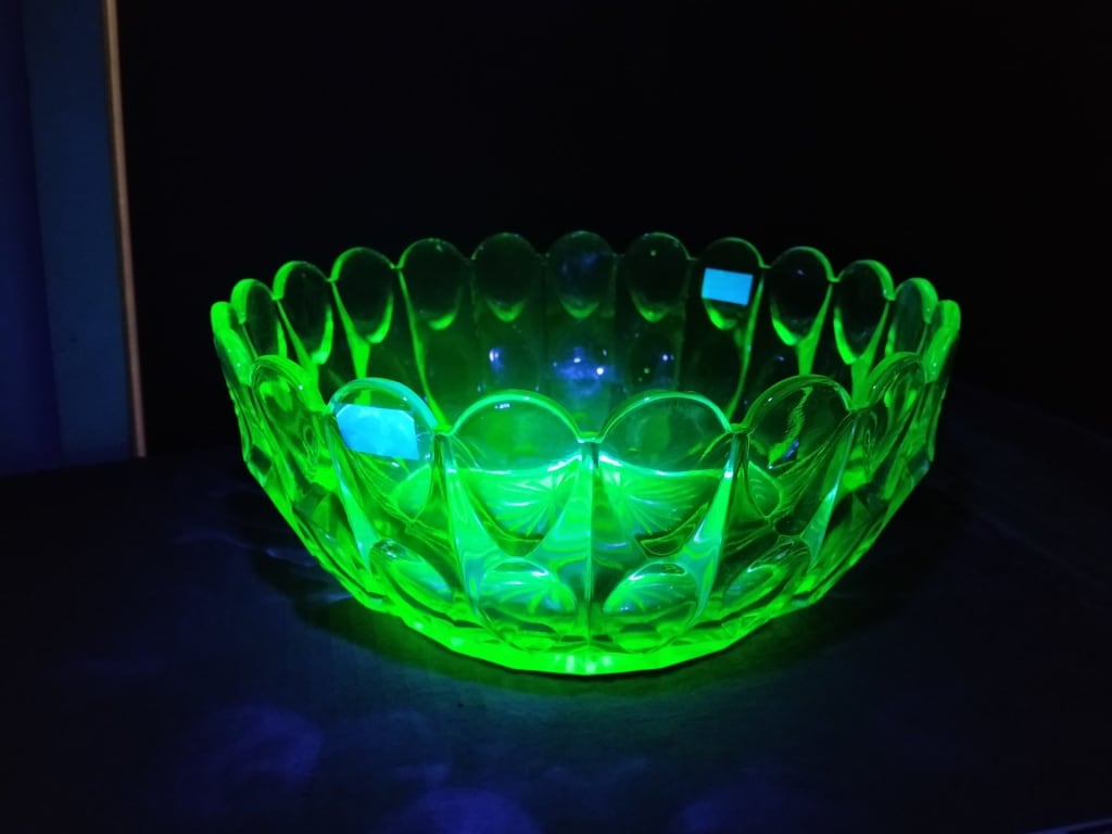 URANIUM GLASS BOWL — NZ auction result