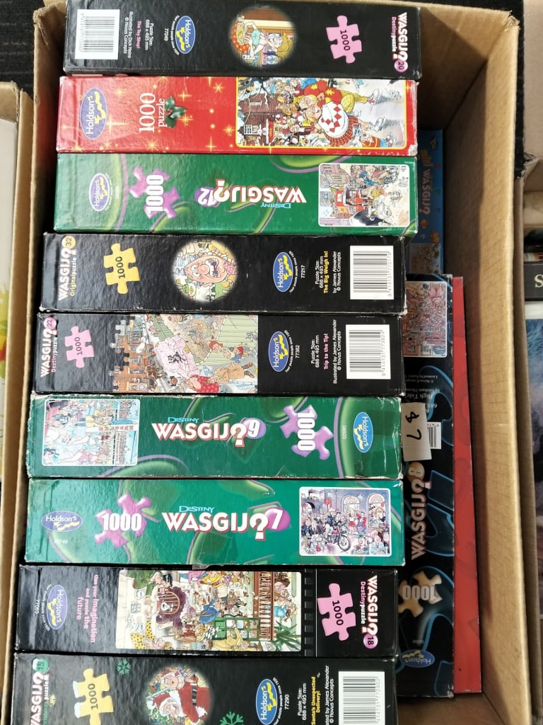 CARTON OF WASJIG PUZZLES — NZ auction result