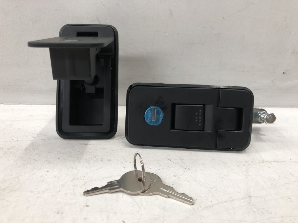 PAIR OF UNISET LOCKABLE LATCHES — NZ auction result