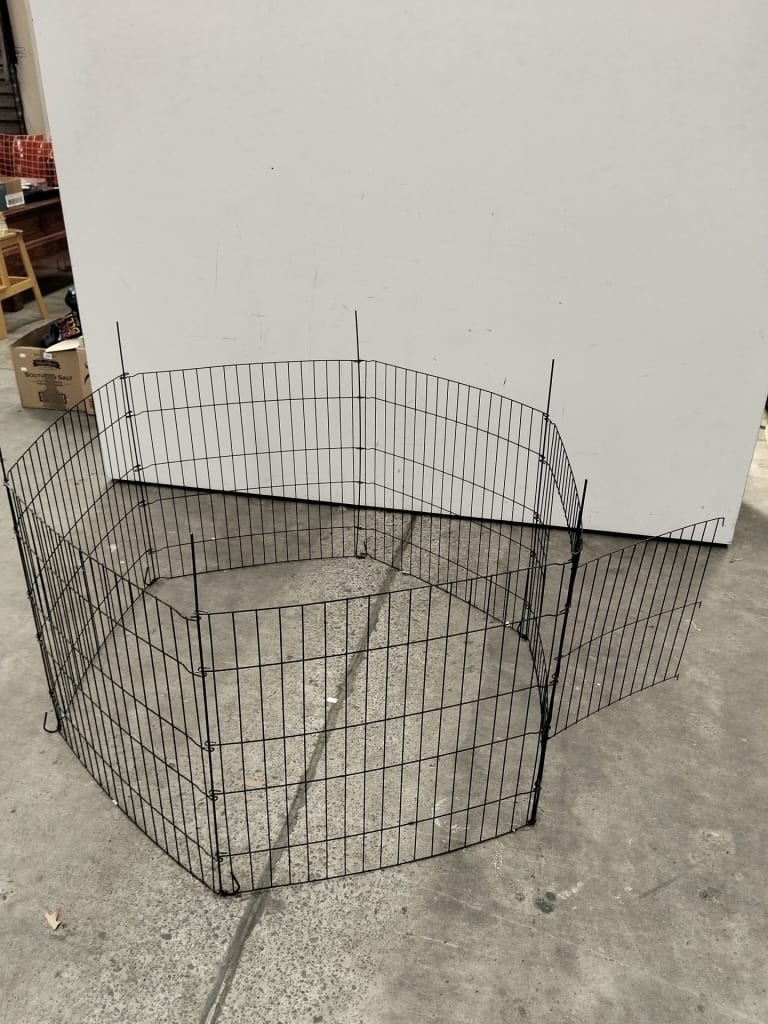 PET ENCLOSURE — NZ auction result