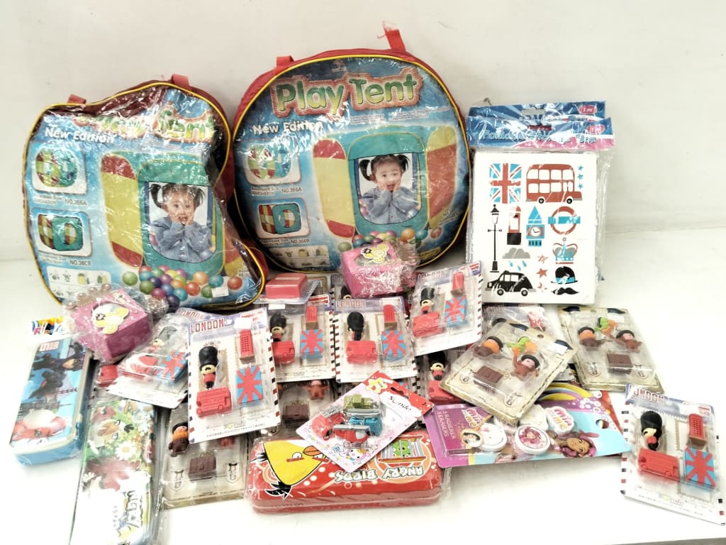 CARTON OF CHILDRENS TOYS — NZ auction result