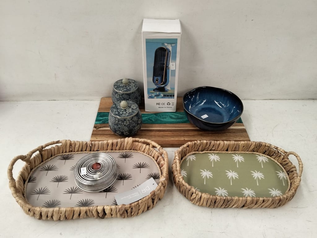 USB FAN + CHOPPING BOARD AND BASKETS ETC — NZ auction result