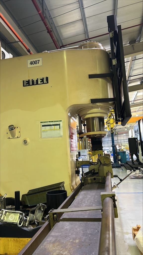 Straightening_Press-4.jpg