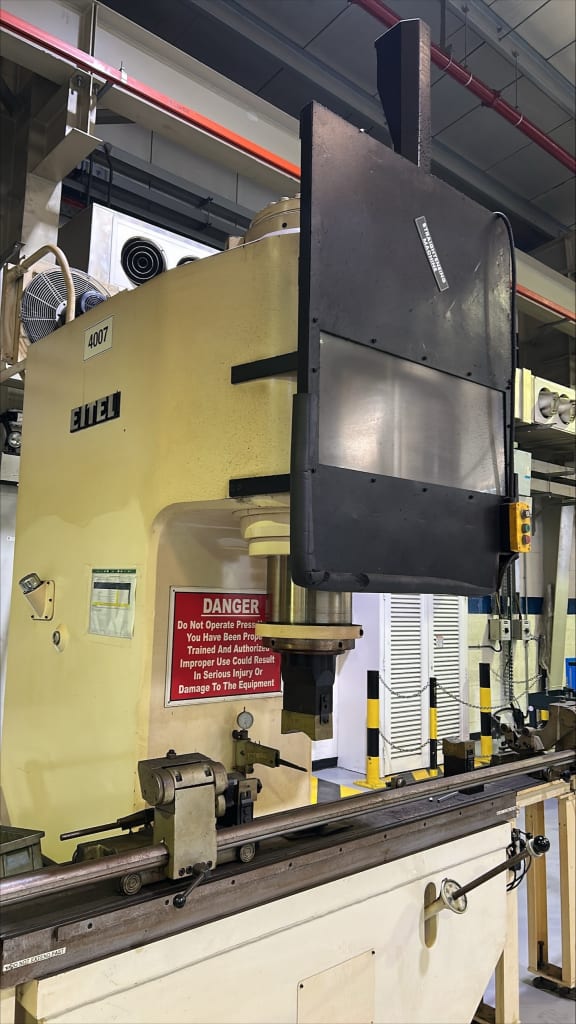 Straightening_Press-5.jpg