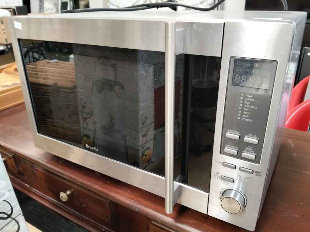 BREVILLE MICROWAVE — NZ auction result