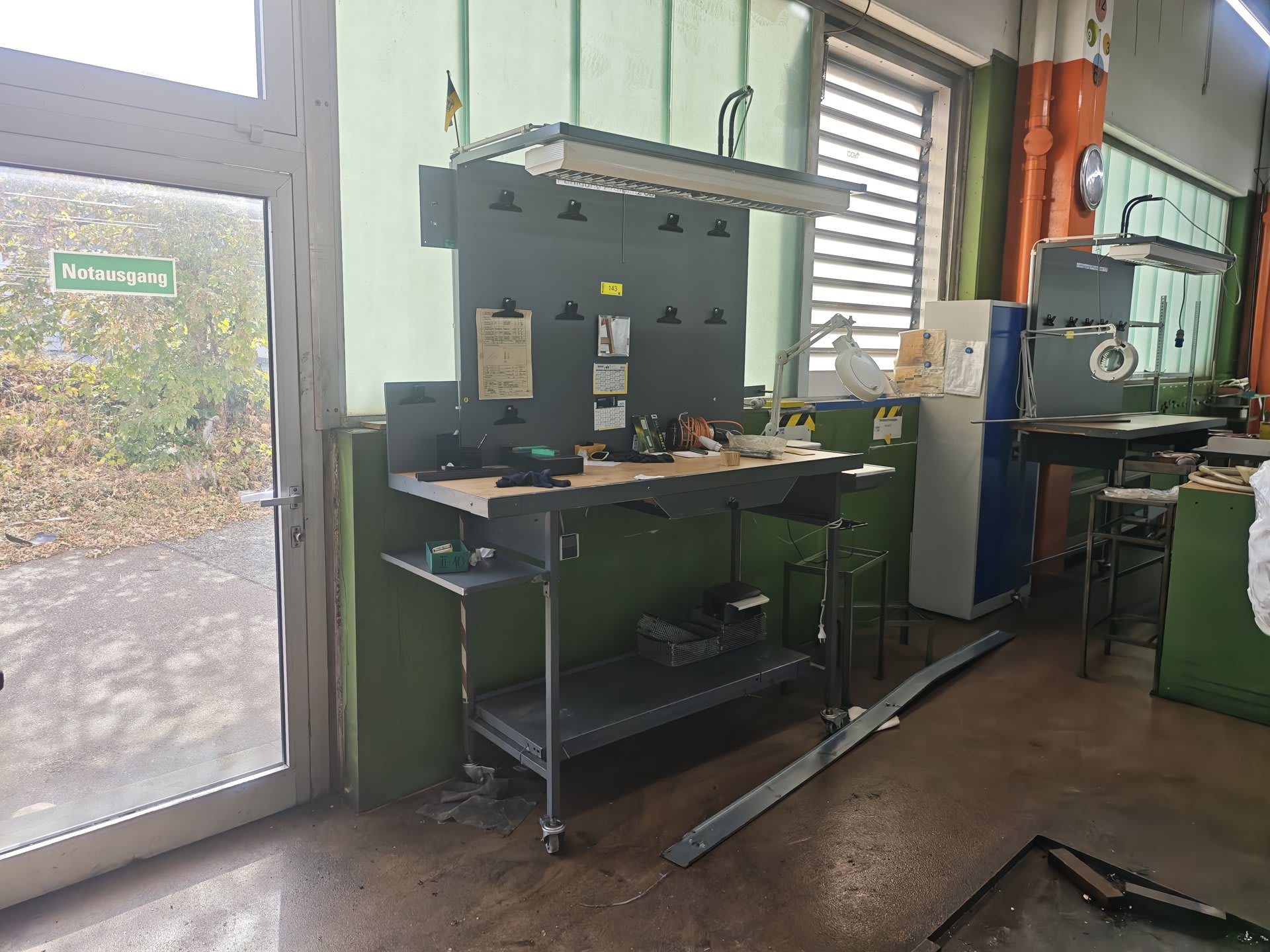 Assembly and Testing Workstation