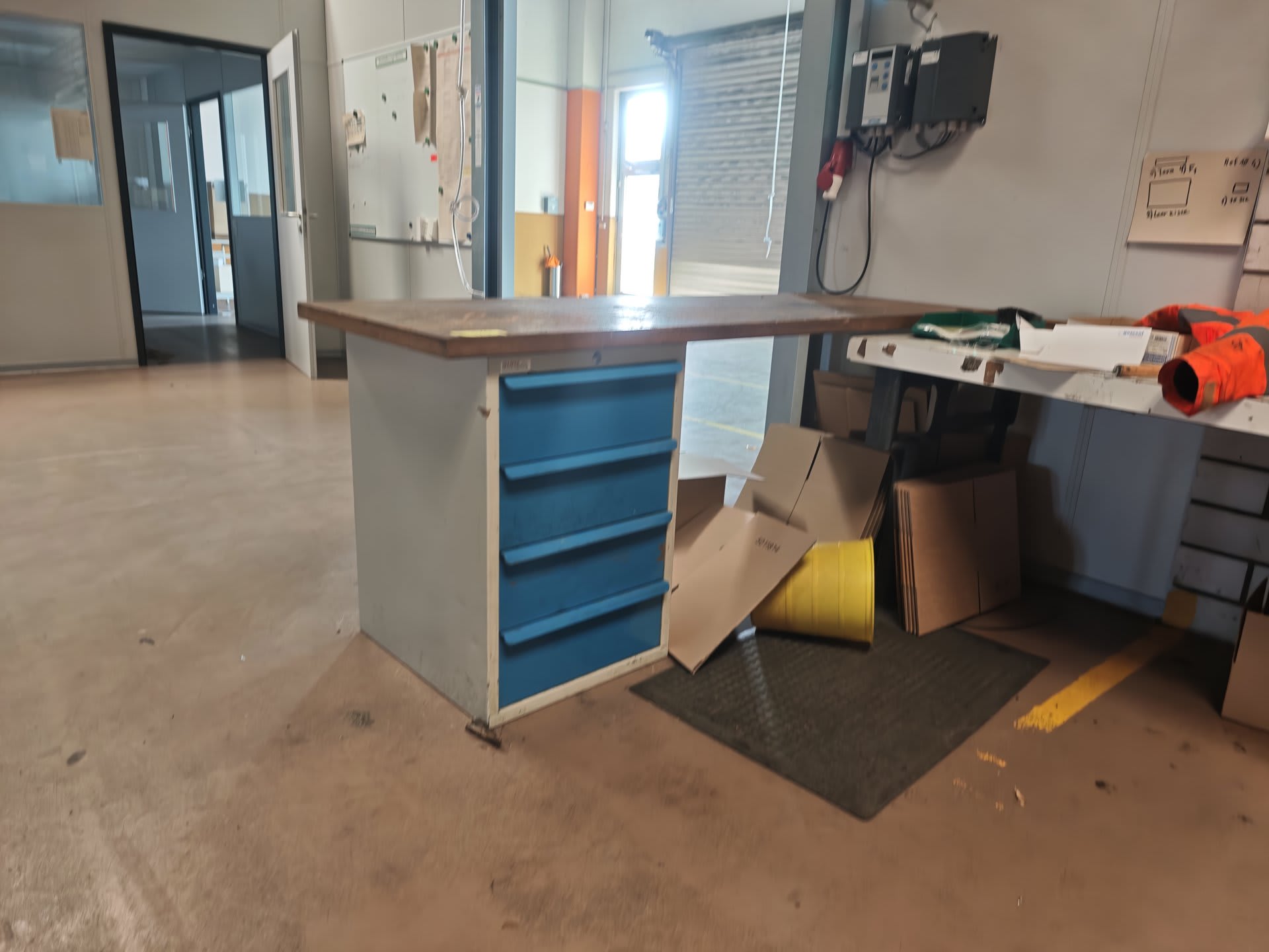 Workbench LUTZ