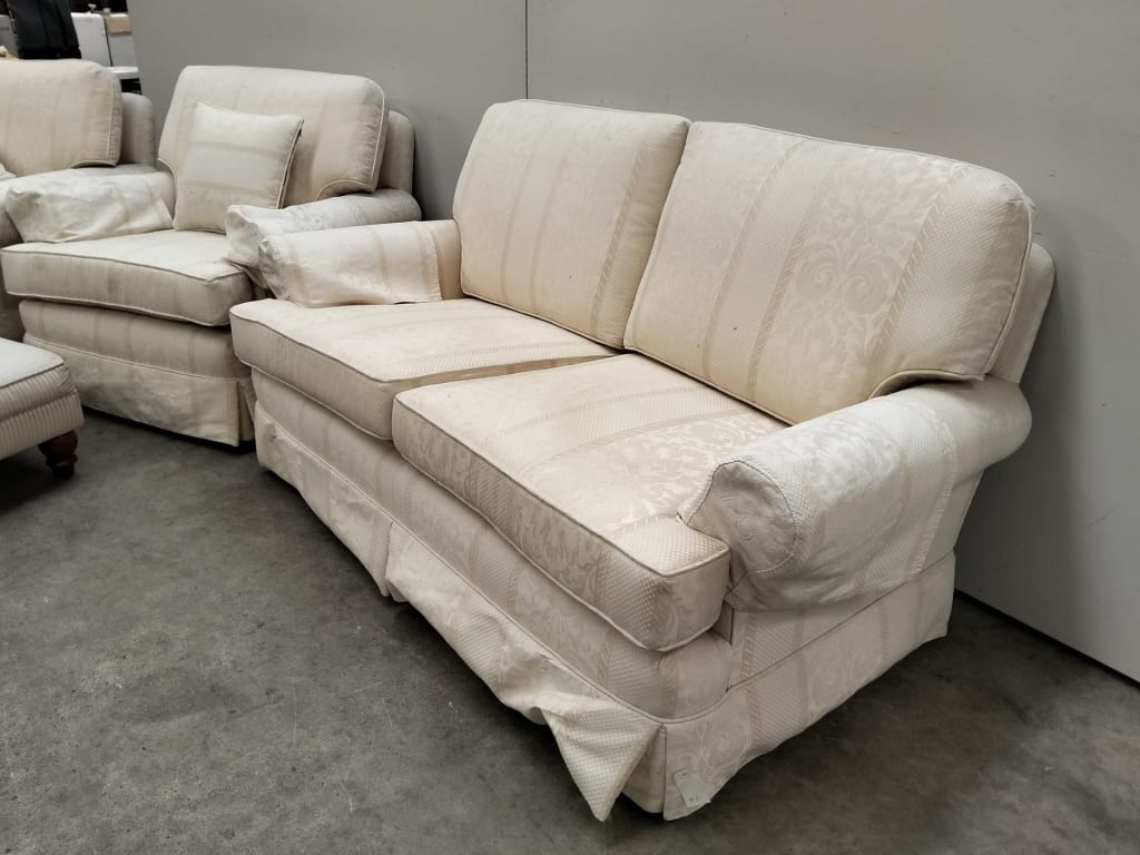 2 SEATER SETTEE + 2 ARM CHAIRS AND FOOTSTOOL — NZ auction result