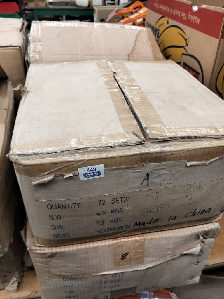 4 BOXES OF POT HOLDERS — NZ auction result