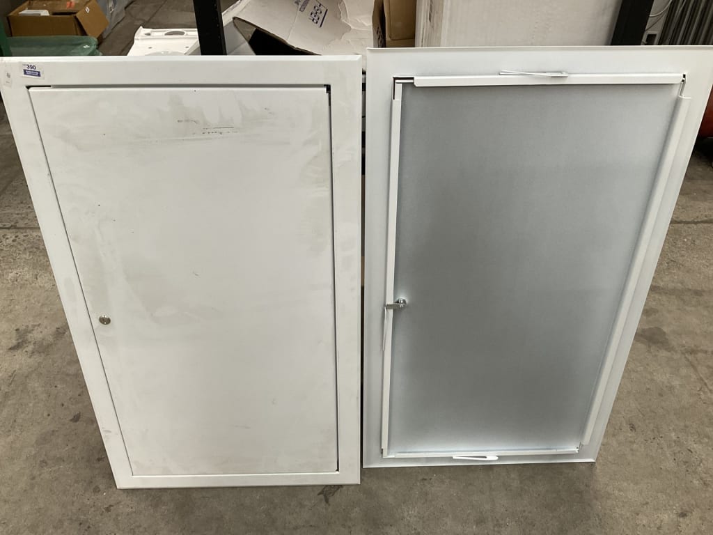2 DOOR CONCEALED HOUSINGS — NZ auction result