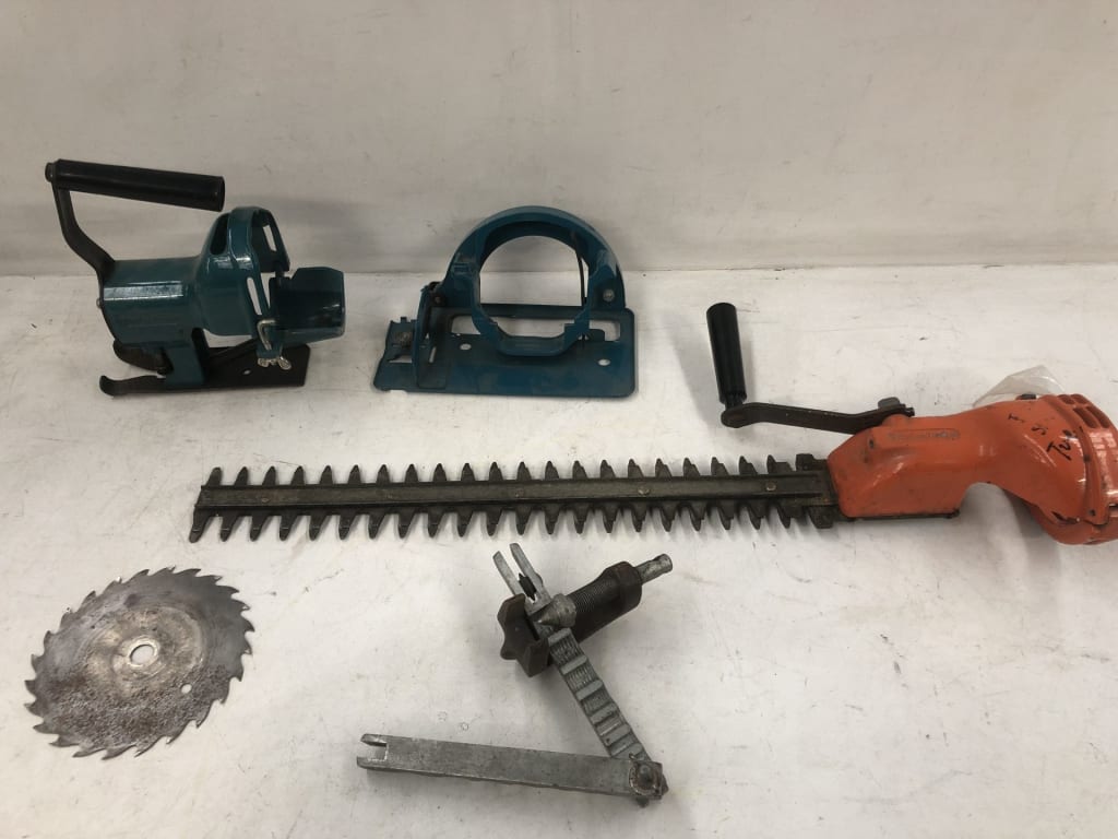 B&amp;D DRILL ATTACHMENTS — NZ auction result