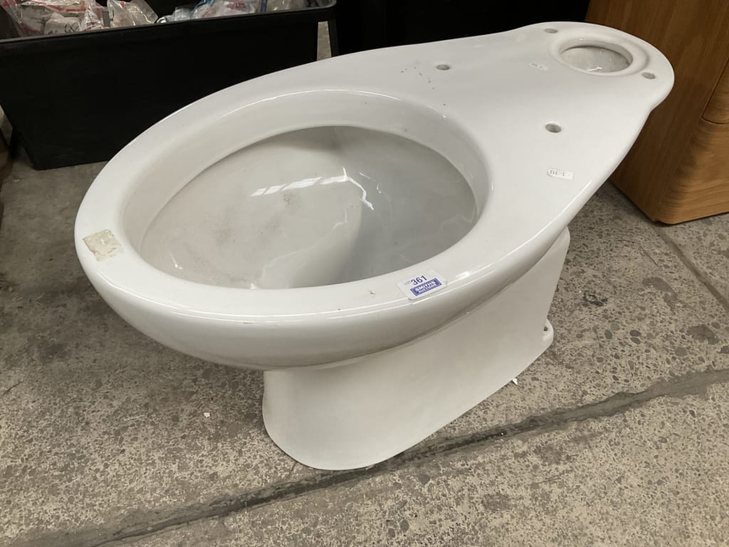 TOILET PAN — NZ auction result