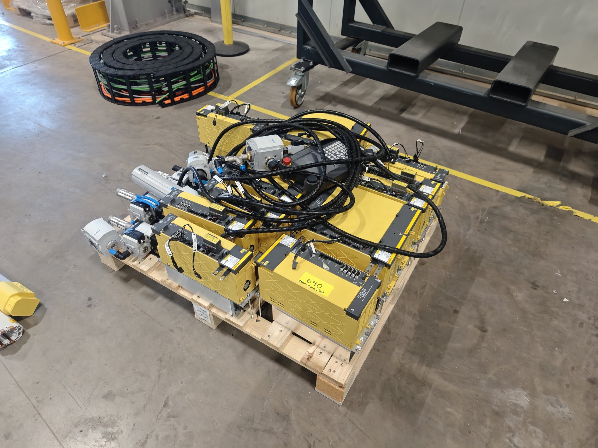 Lot of CNC Controls with Servo Drives FANUC