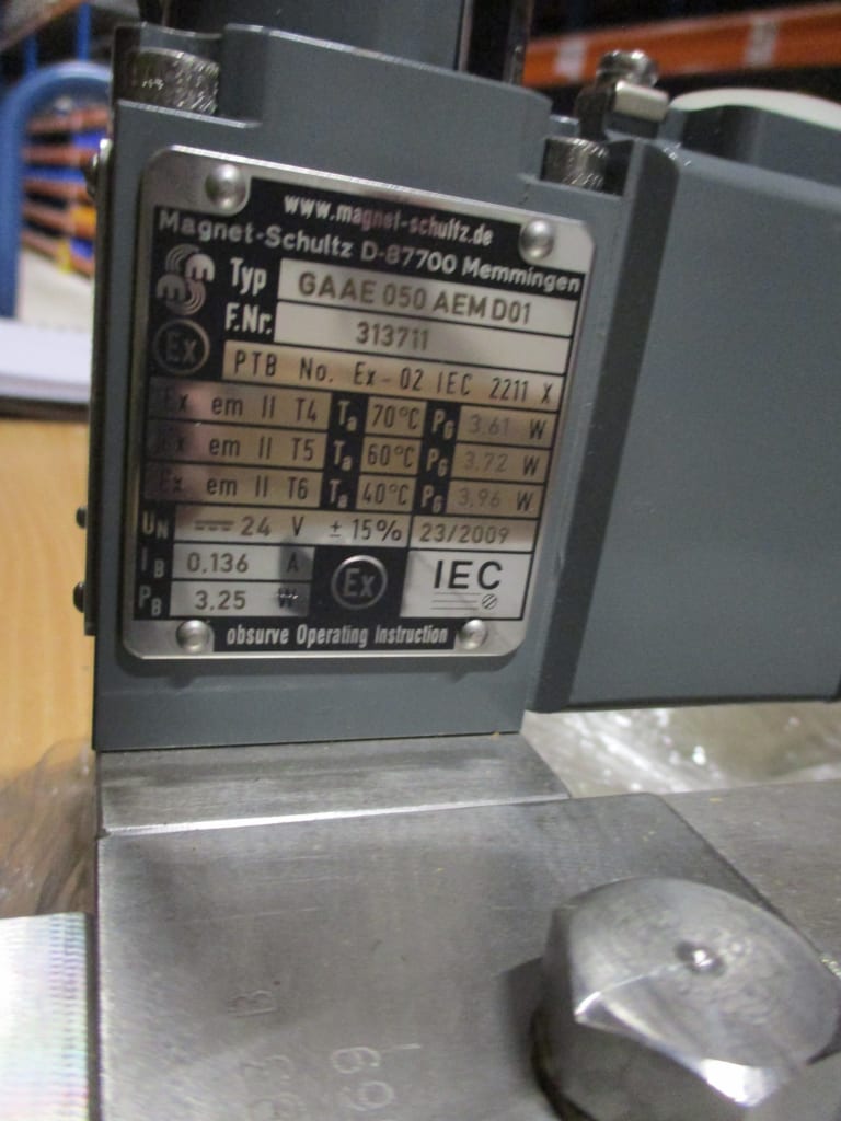 238-3.jpg