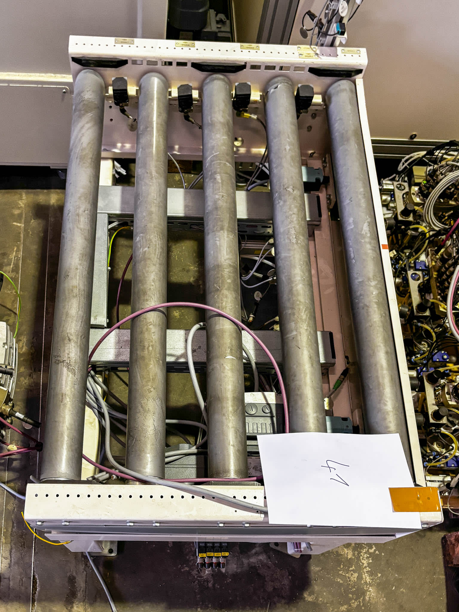 3140041_02.jpg