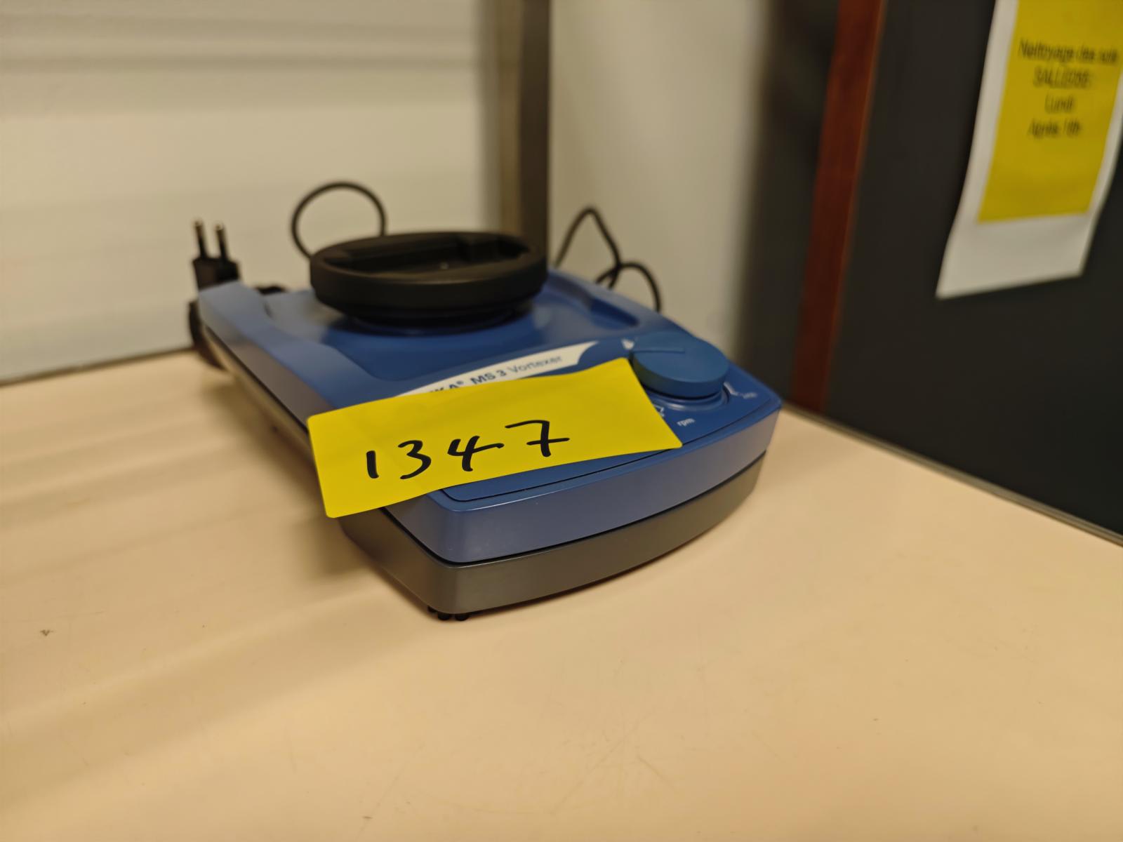 3121347_02.jpg
