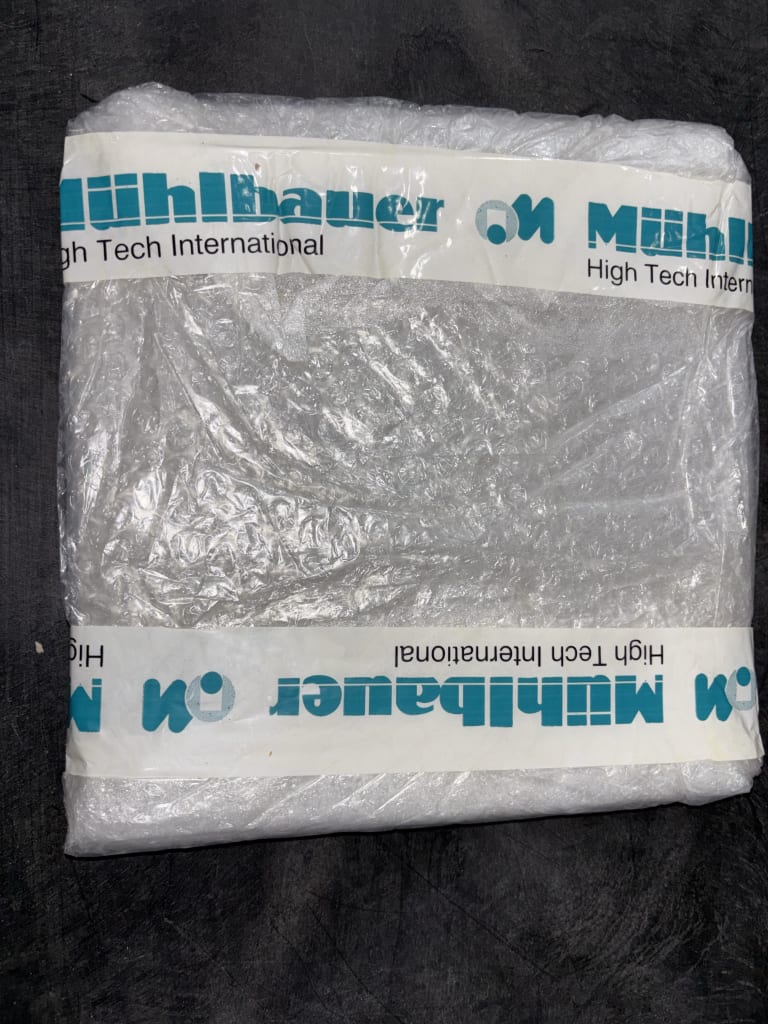 10038117-4.jpg