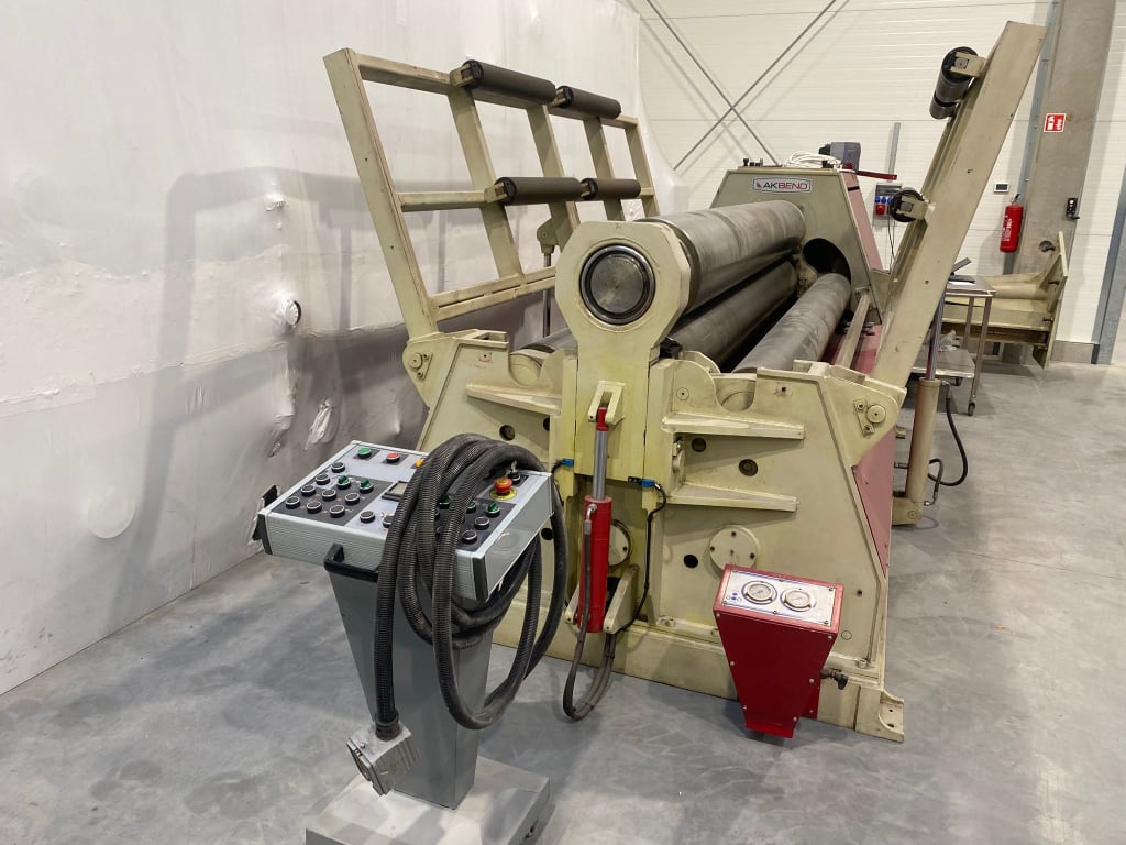 akbend-4.jpg