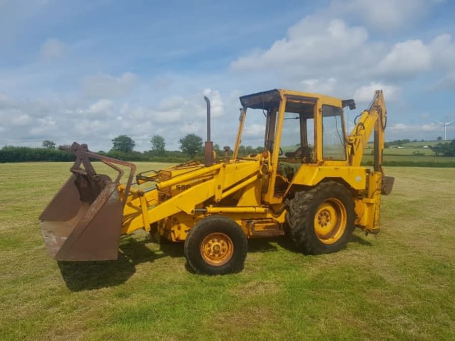 Ford 550 2wd Digger On Auction Now At Symonds Sampson Inc Heards Rps Online Auctions Agricultural Sales