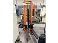 Large Closure Sale of Dugard CNC Vertical Machining Centres, EDM's, Tooling, and General Workshop Equipment - 2