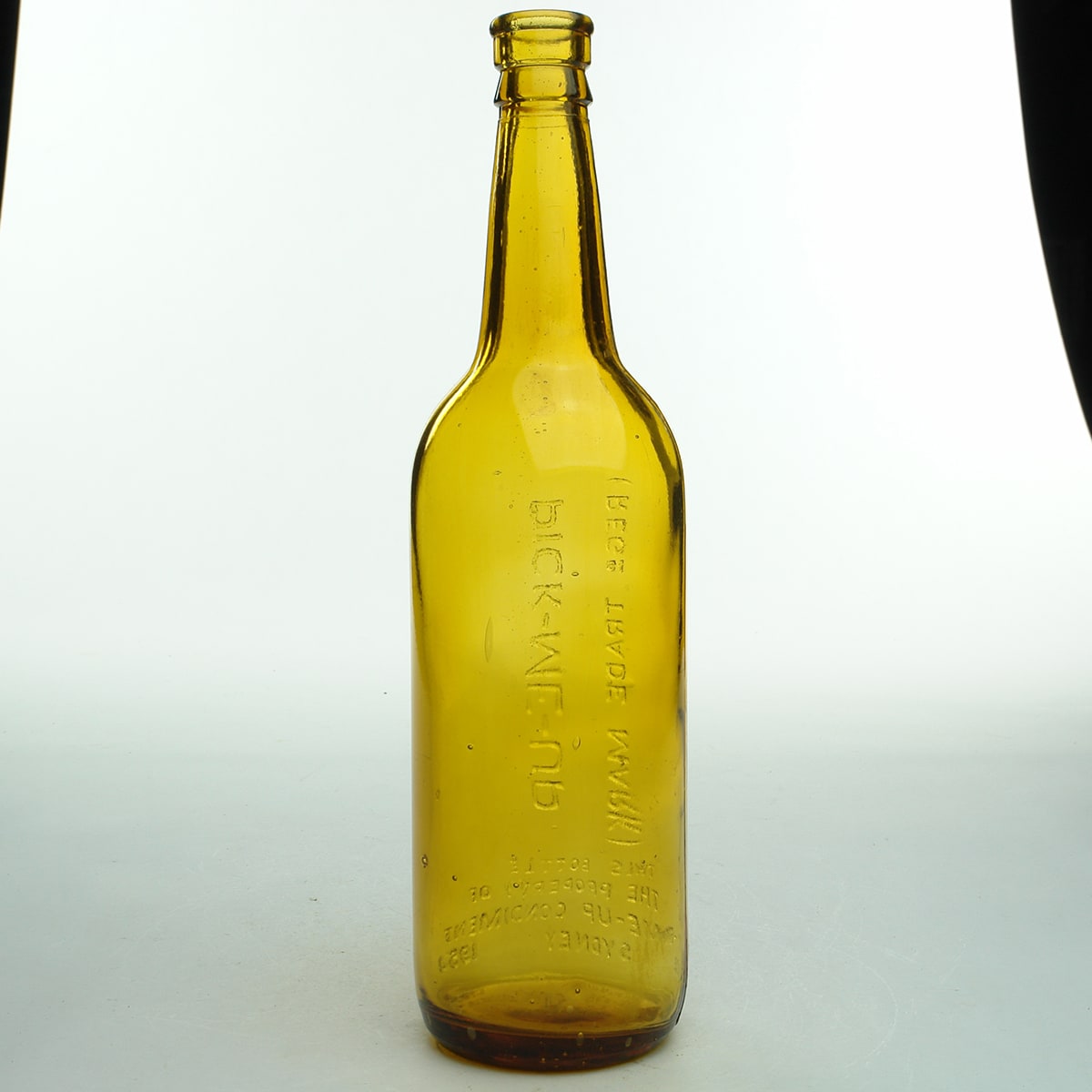 Sauce. Pick Me Up, Sydney. 1954. Honey Amber. 26 oz. ABCR Auctions